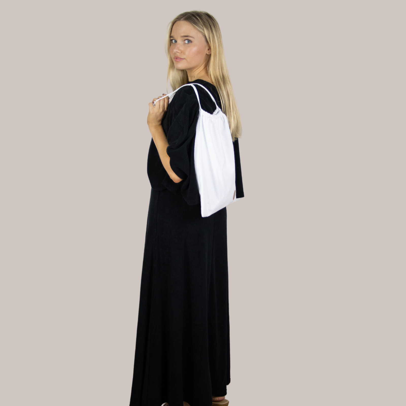 Long elegant towelling poncho, towel dress and bag – lightweight, quick-drying & maternity-friendly. Ideal for post-shower, spa days, and extra comfort
