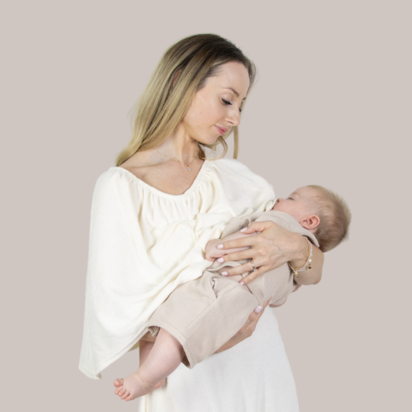 Dry Dolly short poncho – lightweight towelling, multi-style, maternity-friendly, with sun & wind protection for beach, spa, or travel.