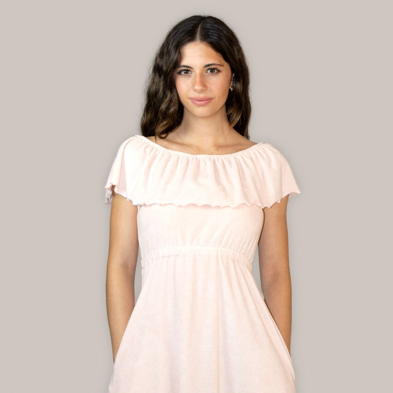 Soft towelling arm/bust cover – maternity-friendly, multi-style & perfect for layering or post-shower comfort.